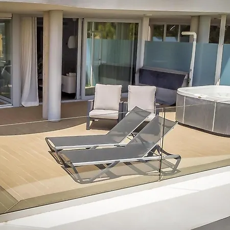 Vivi Homes - Azul Pool, Terrace & Sea View Apartament